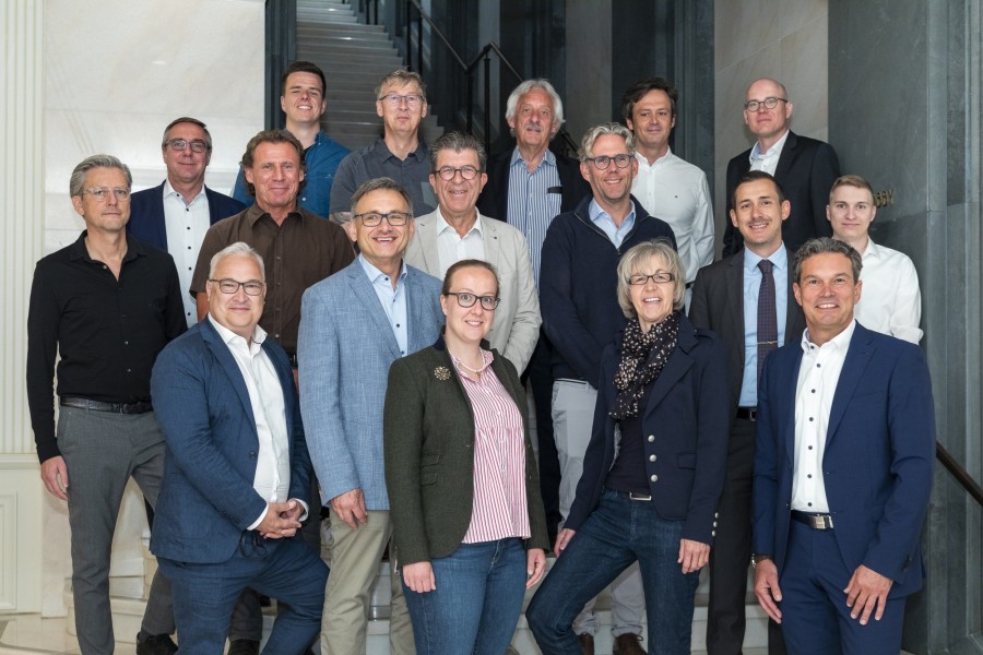 Auf der Syspro-Mitgliederversammlung in Berlin: Die Geschäftsführungen sehen sich auf ihren Wegen hin zu einer klimaneutralen Produktion gut aufgestellt.